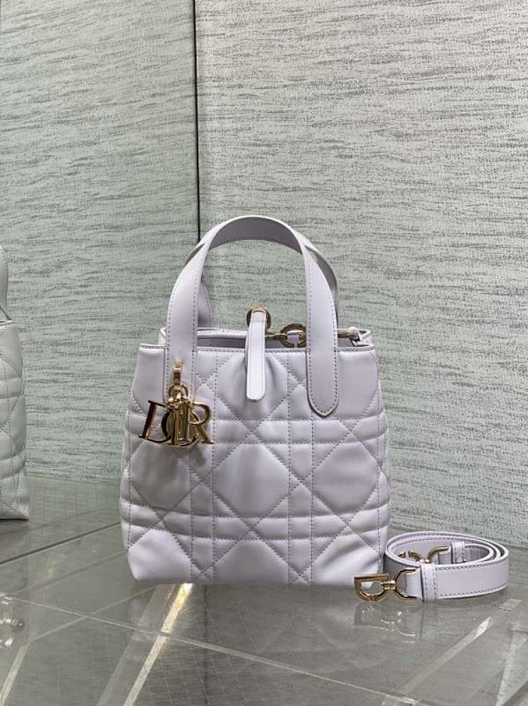 Elegant Leather Top Handle Bag