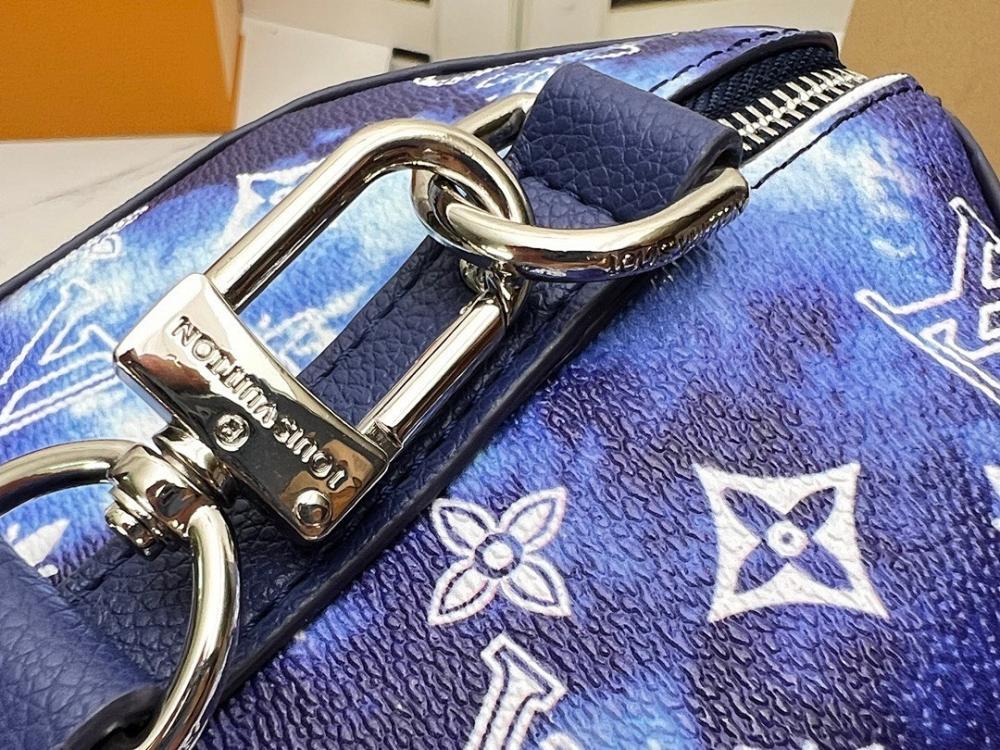 Modern Stylish Calfskin Shoulder Bag