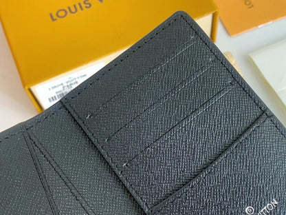 Modern Elegant Leather Wallet – Limited Edition