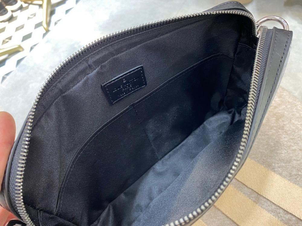 Modern Refined Grey Shoulder Bag