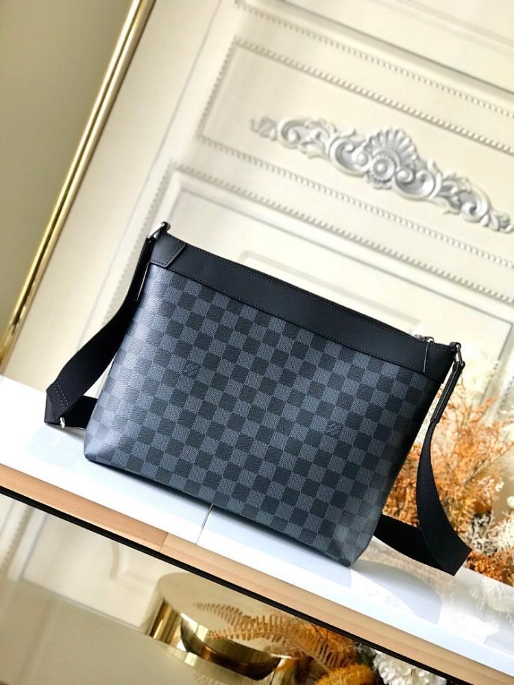 Stylish Premium Woven Shoulder Bag