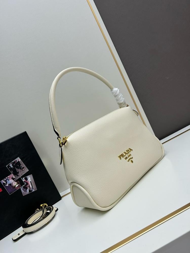 Classic Modern Leather Top Handle Bag