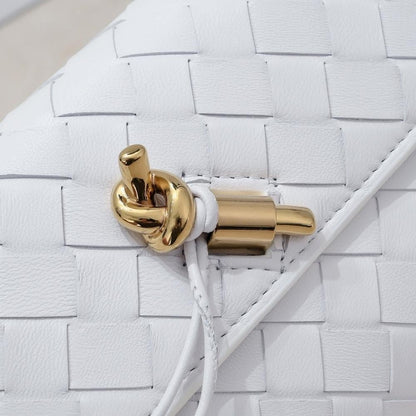 Modern Elegant Woven Bag – Limited Edition