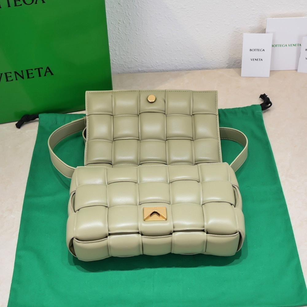 Modern Elegant Gold Lambskin Shoulder Bag