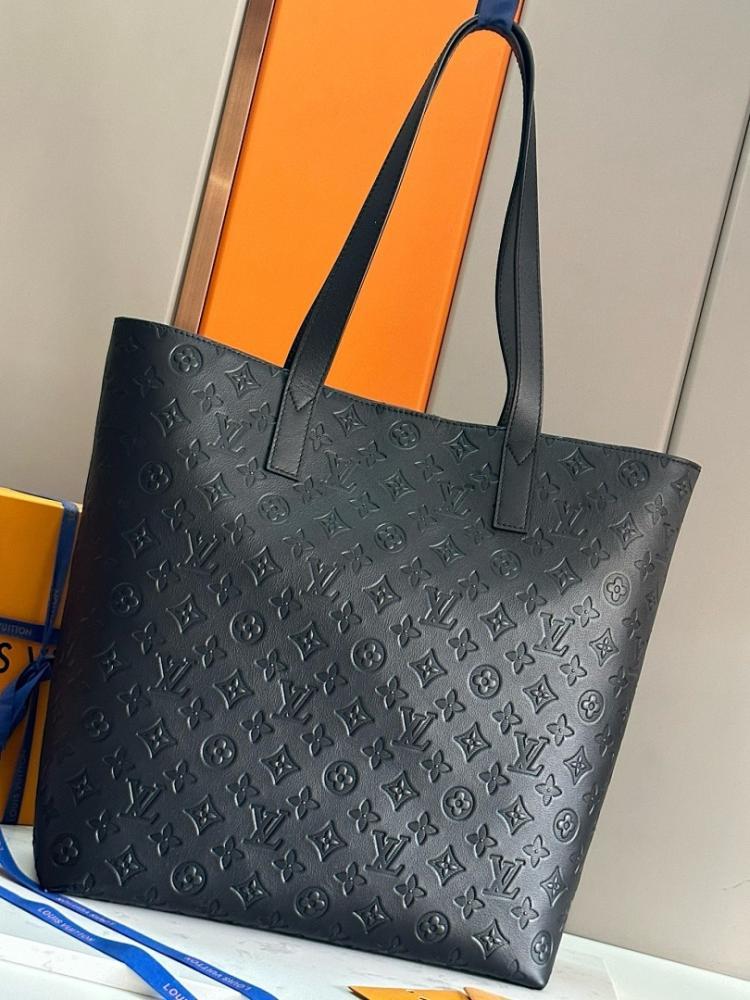 Classic Elegant Shoulder Bag – Limited Edition