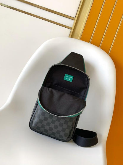 Classic Shoulder Bag
