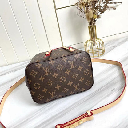 Stylish Refined Leather Bucket Bag