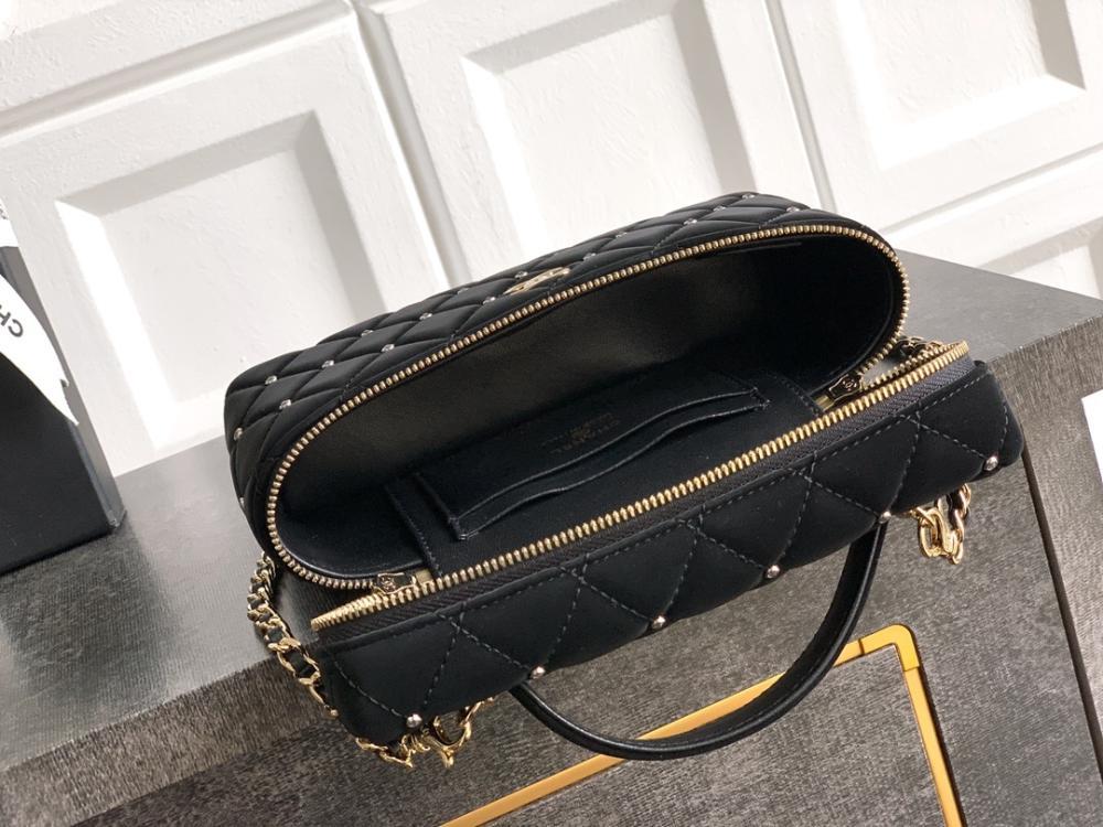 Alma Calfskin Wallet