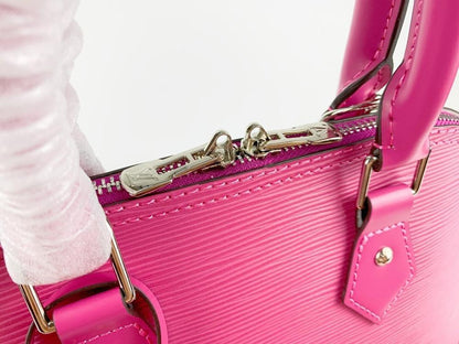 Modern Italian-Inspired Leather Shoulder Bag