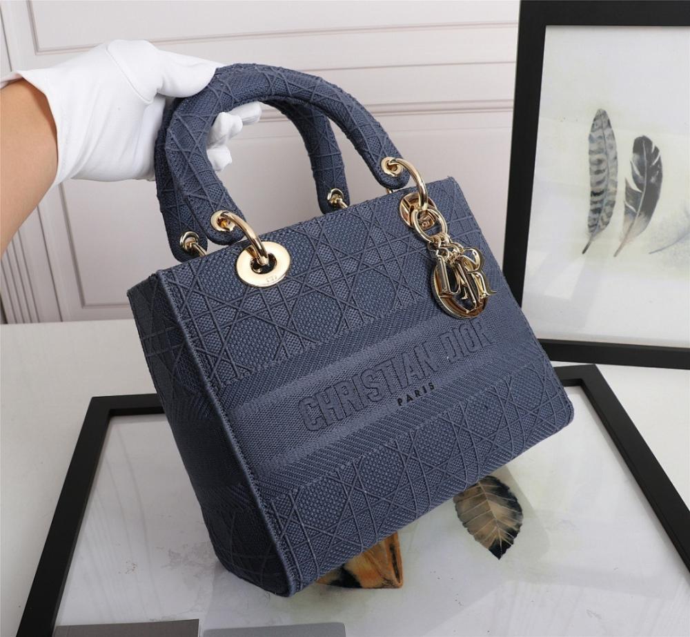 Stylish Refined Pink Embroidered Shoulder Bag