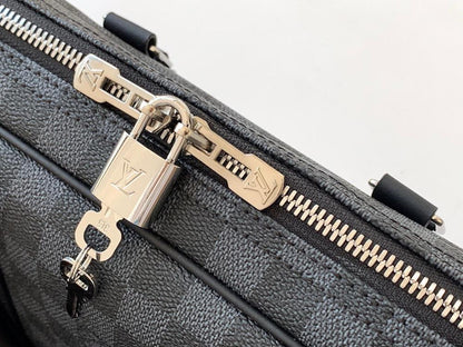 Classic Leather Shoulder Bag – Special Edition