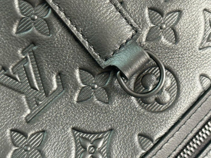 Classic Elegant Shoulder Bag – Limited Edition