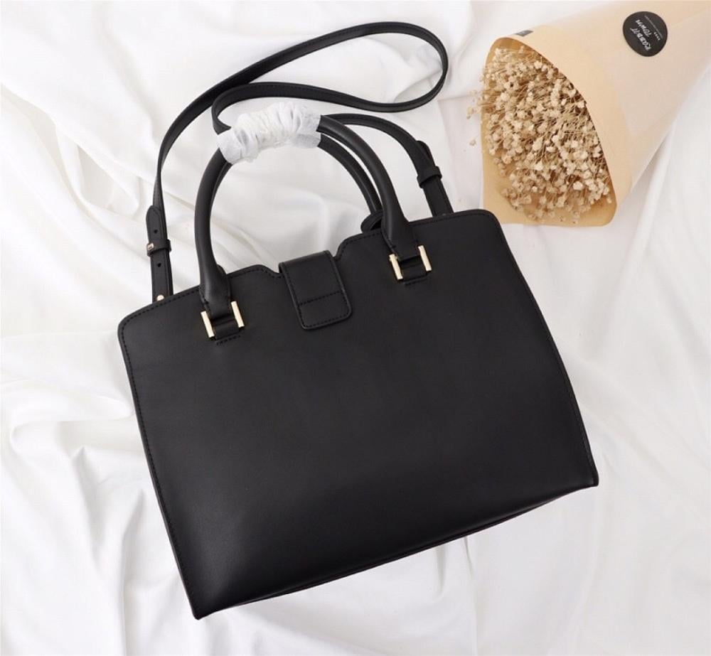 Modern Leather Crossbody Bag – Limited Edition