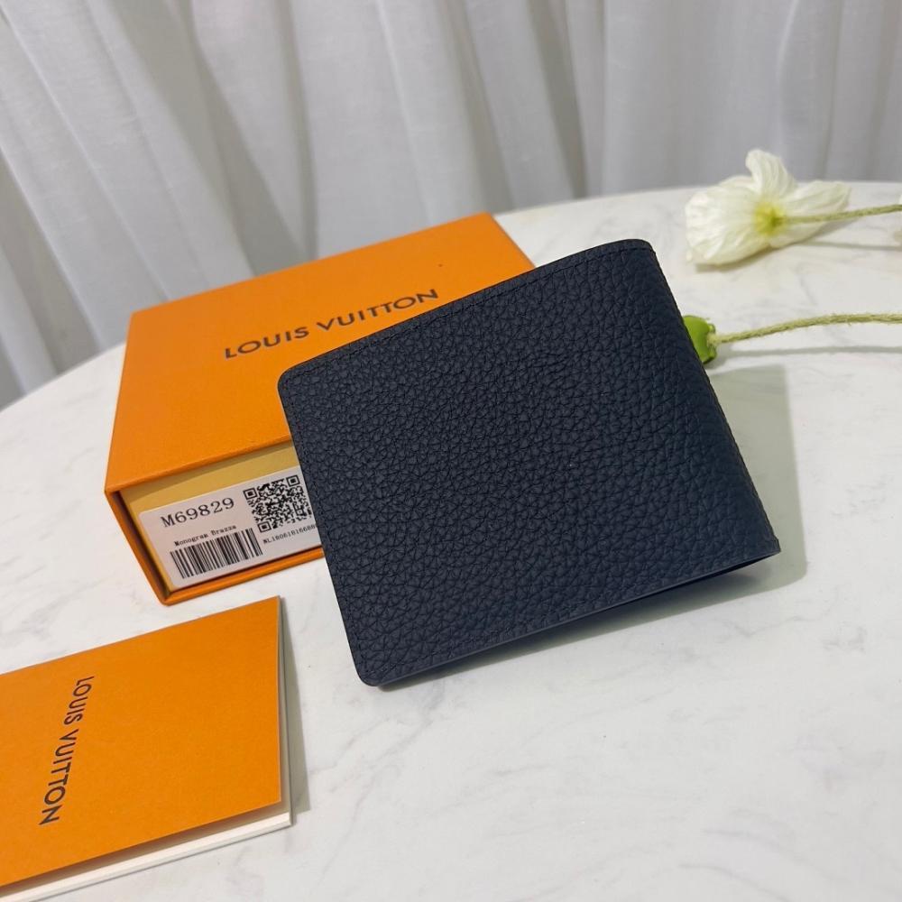 Italian-Inspired Stylish Calfskin Wallet