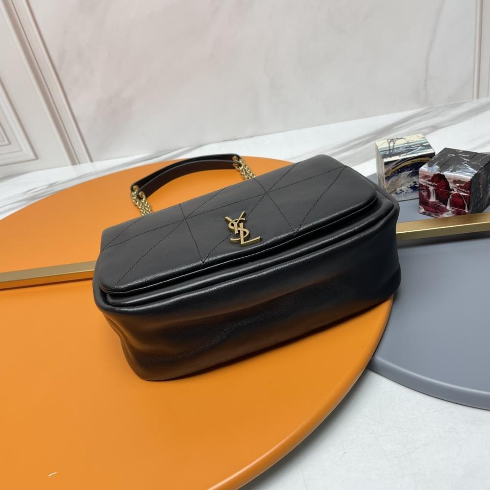 Classic Shoulder Bag