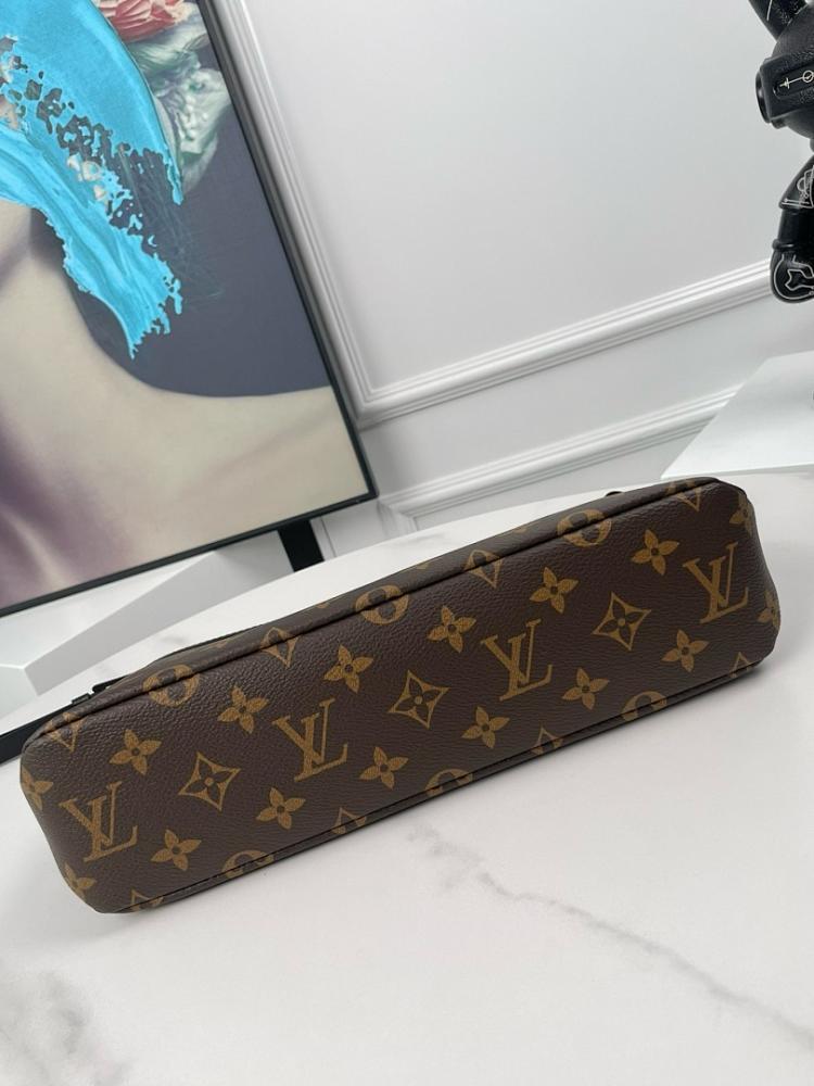 Italian-Inspired Elegant Top Handle Bag