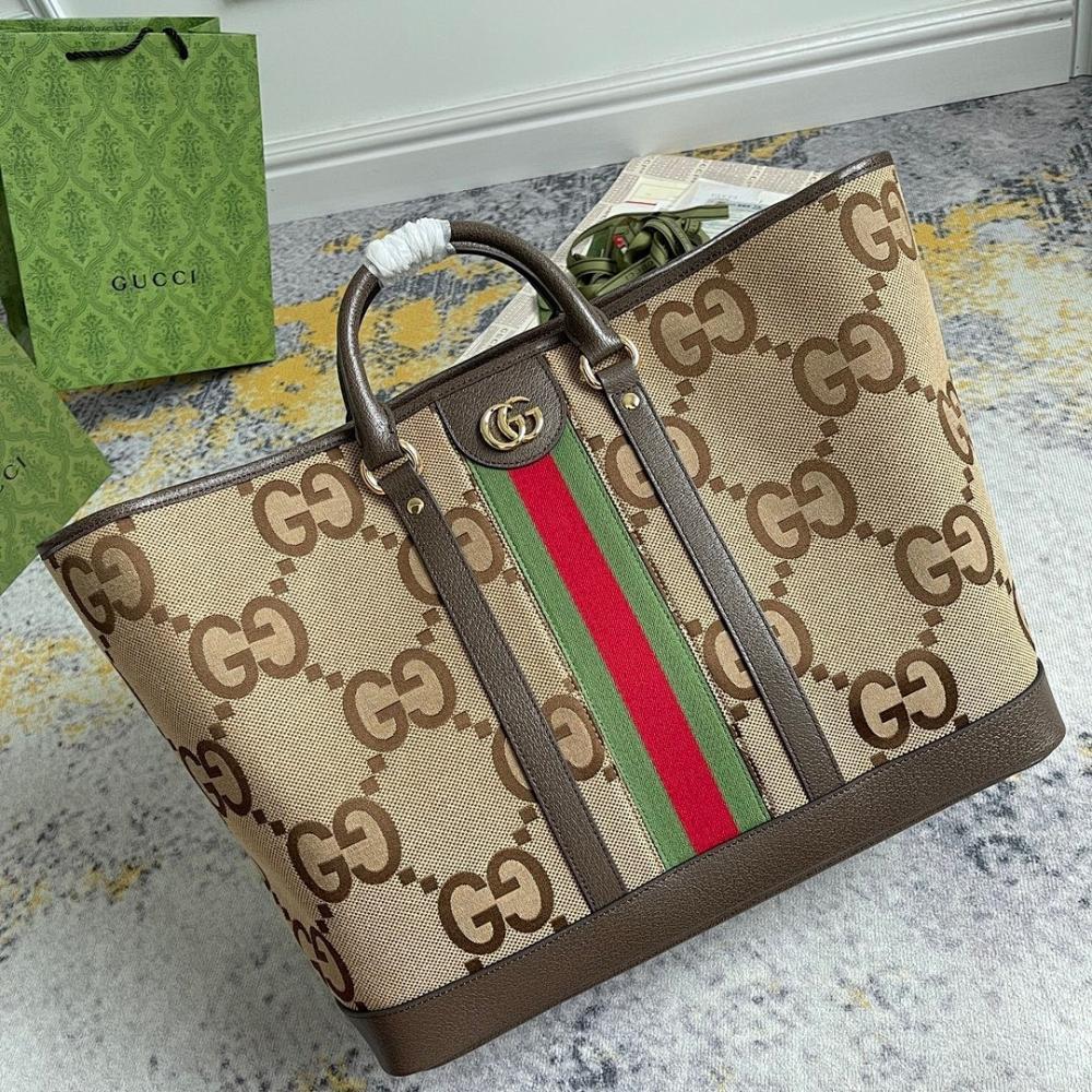 Modern Italian-Inspired Crossbody Bag