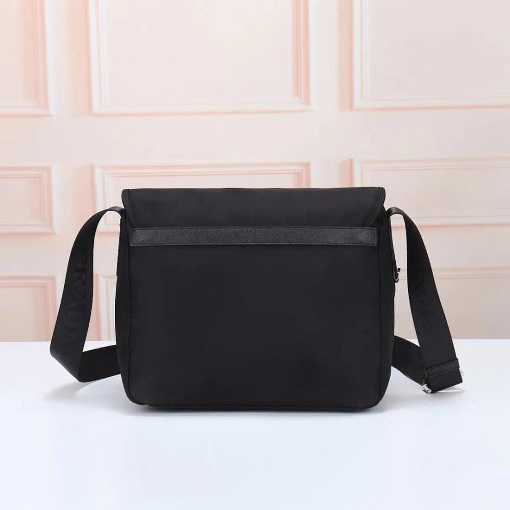 Stylish Refined Leather Crossbody Bag