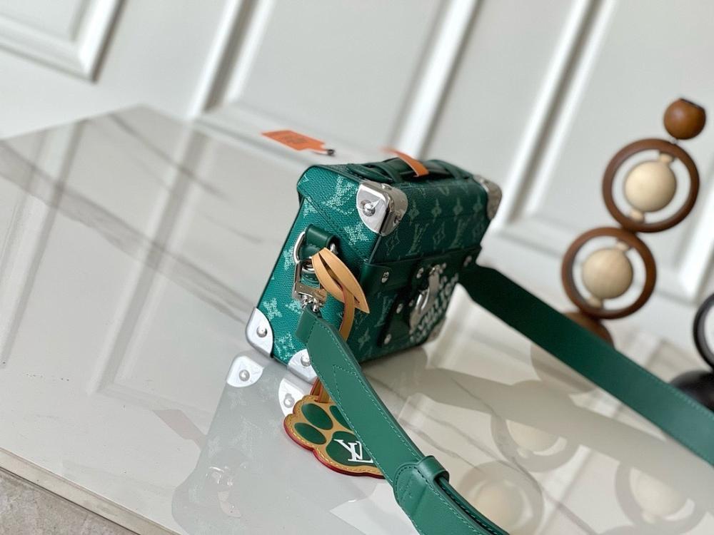 Classic Canvas Crossbody Bag – Limited Edition