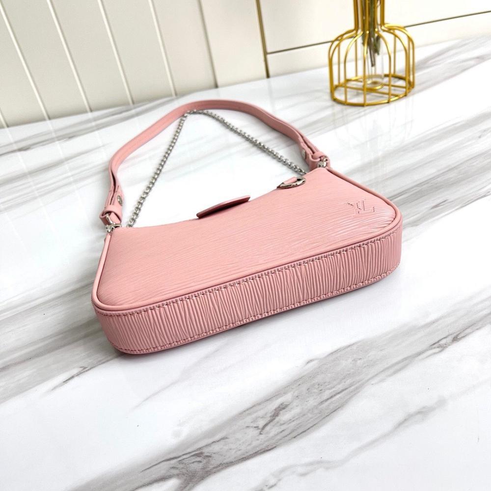 Luxury Elegant Leather Shoulder Bag – Limited Edition