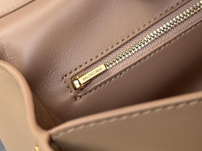 Elegant Leather Top Handle Bag