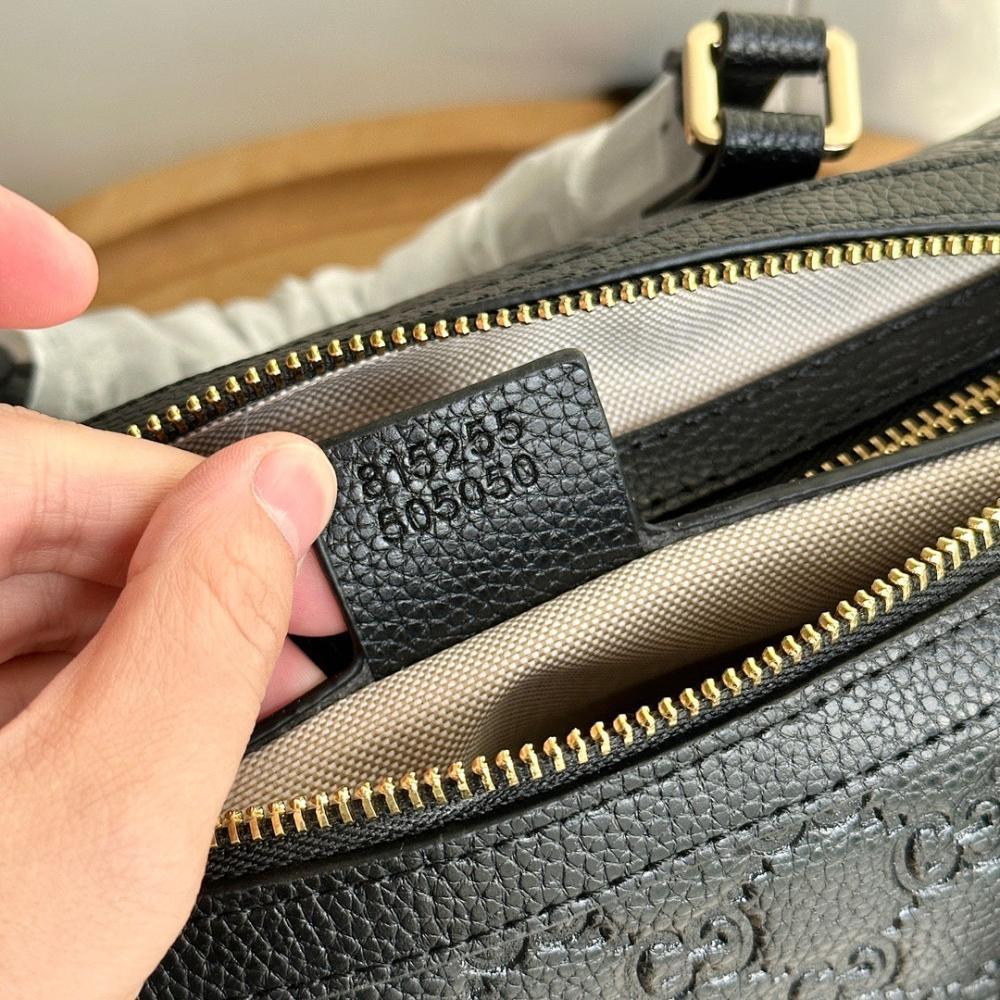 Classic Italian-Inspired Leather Shoulder Bag