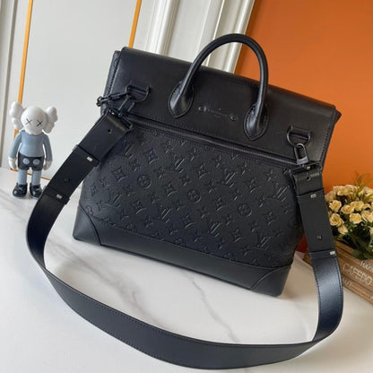 Italian-Inspired Elegant Travel Bag