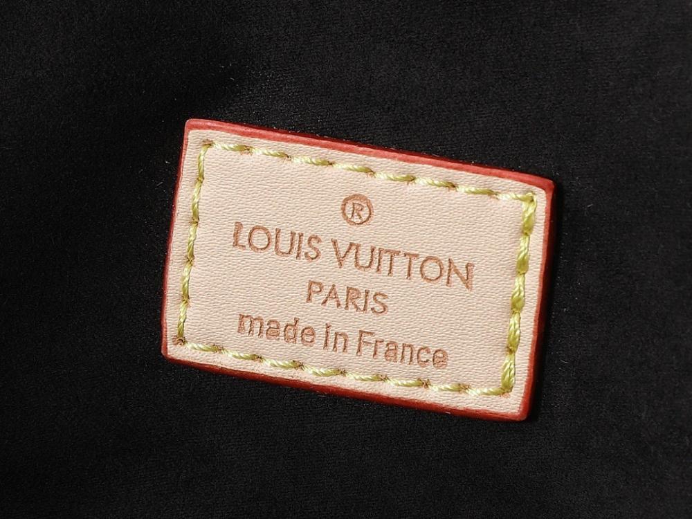 Classic Italian-Inspired Bag