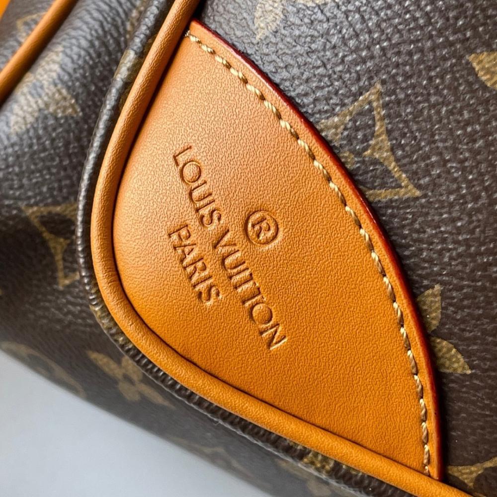 Stylish Refined Monogram Crossbody Bag