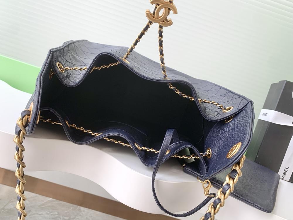 Classic Bucket Bag