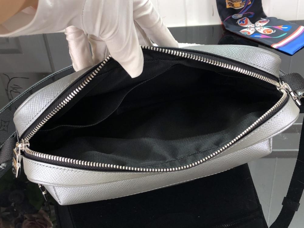 Elegant Shoulder Bag