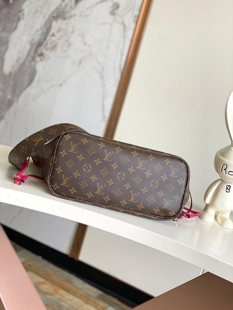 Modern Refined Leather Shoulder Bag