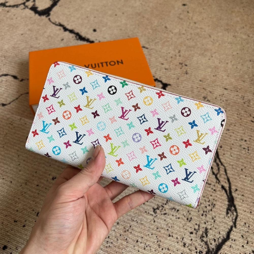 Italian-Inspired Luxury Wallet