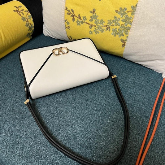 VLogo Signature Calfskin Shoulder Bag