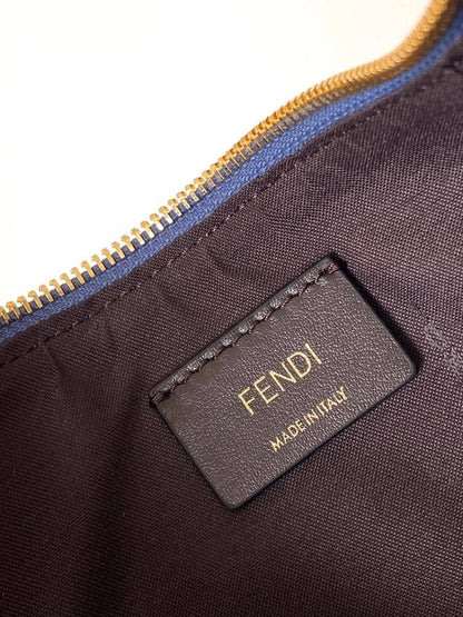 Classic Shoulder Bag
