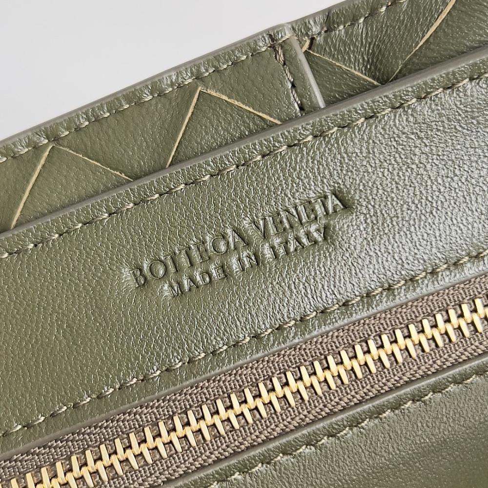 Classic Leather Top Handle Bag