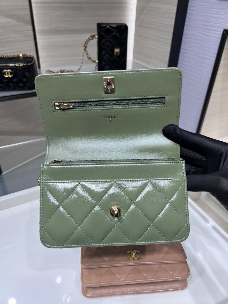 Classic Leather Top Handle Bag