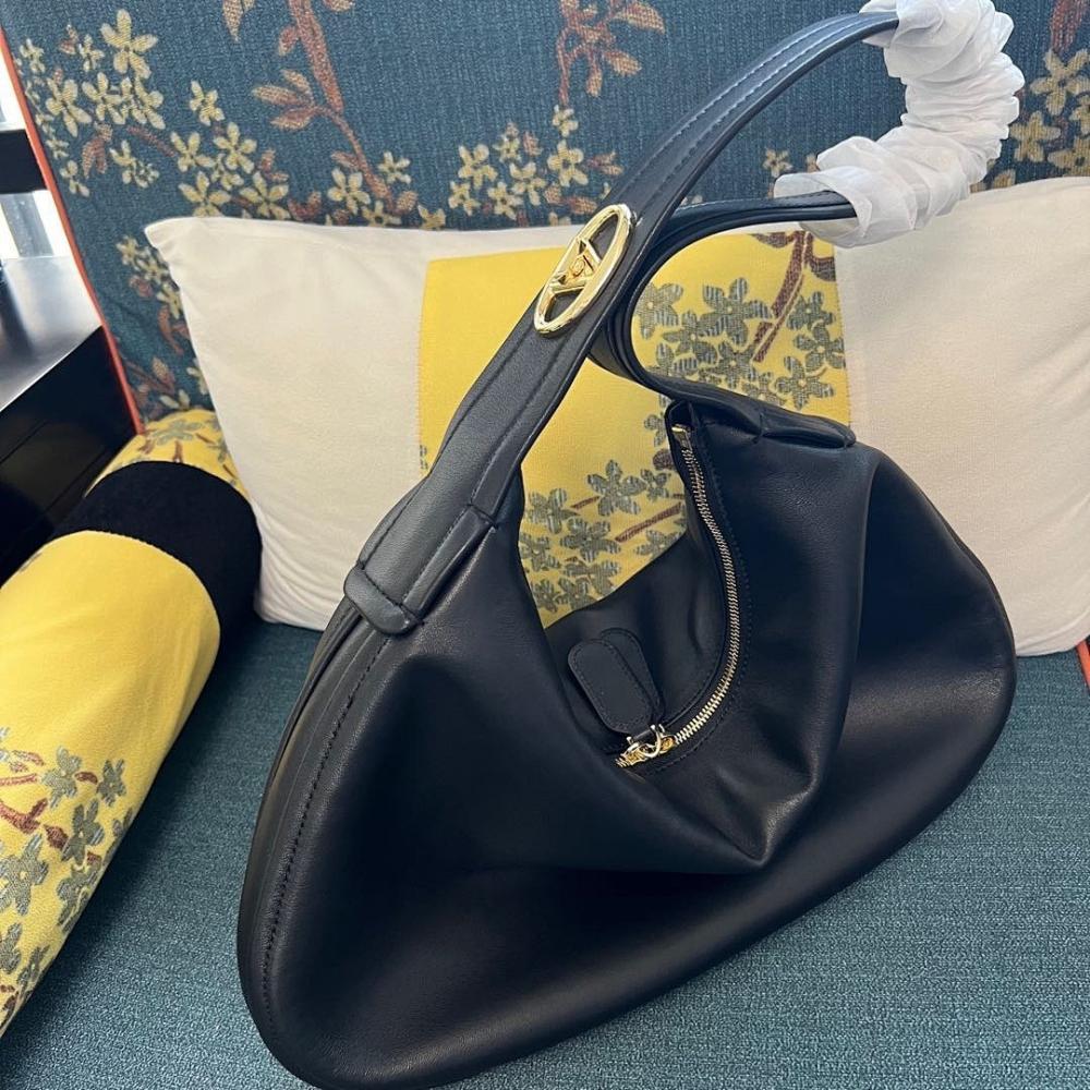 Classic Shoulder Bag – Special Edition