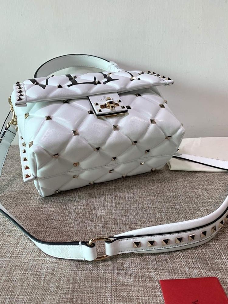 Classic Refined Shoulder Bag