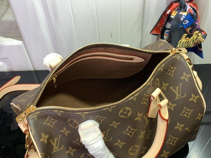 Classic Leather Shoulder Bag