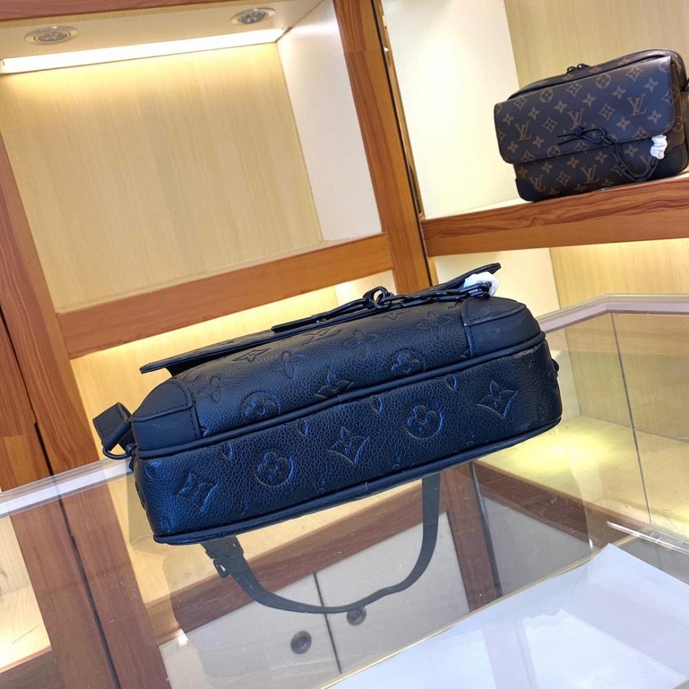Stylish Leather Shoulder Bag – Special Edition