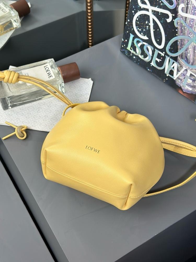 Modern Refined Leather Shoulder Bag