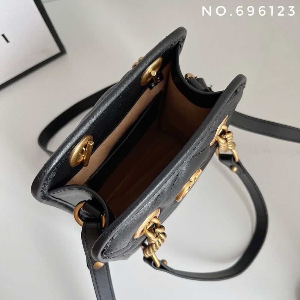 Modern Stylish Quilted Crossbody Bag