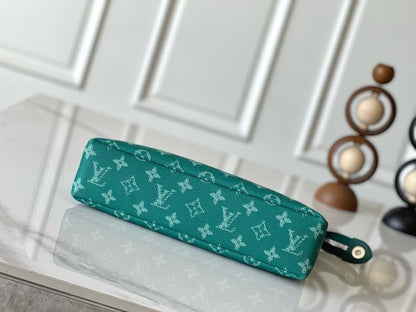 Modern Refined Shoulder Bag