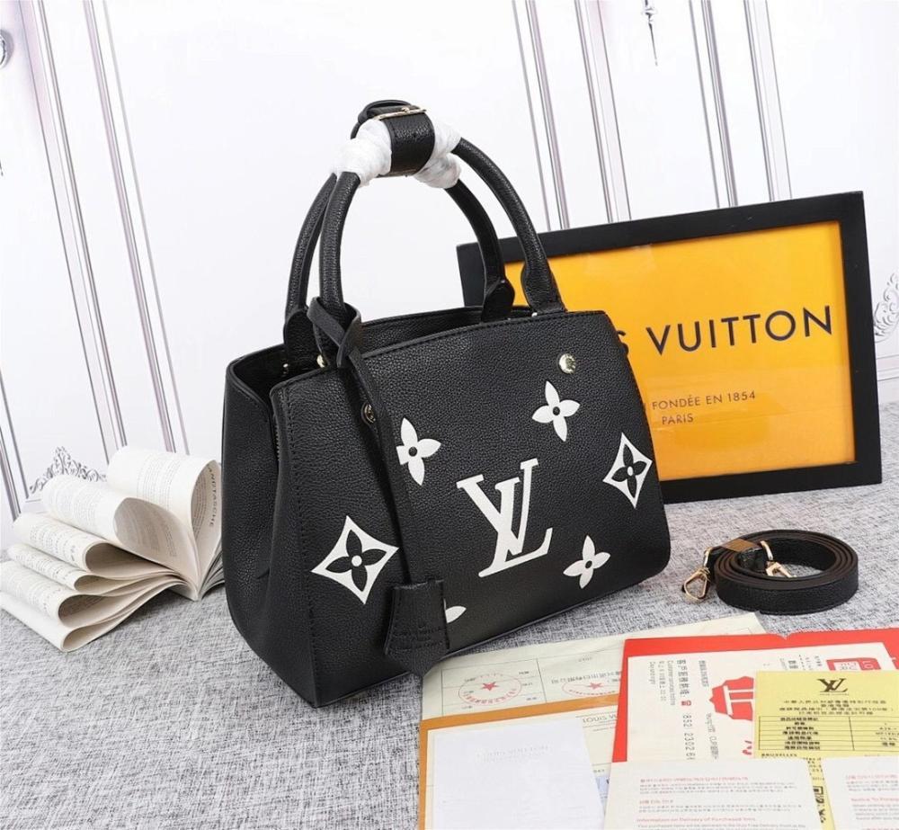 Stylish Printed Leather Shoulder Bag – Limited Edition