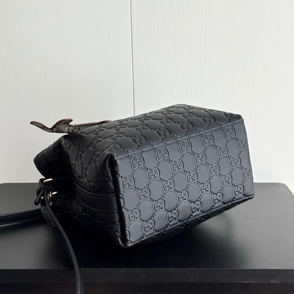 Luxury Refined Shoulder Bag