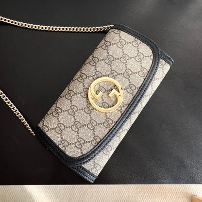 Alma Crossbody Bag