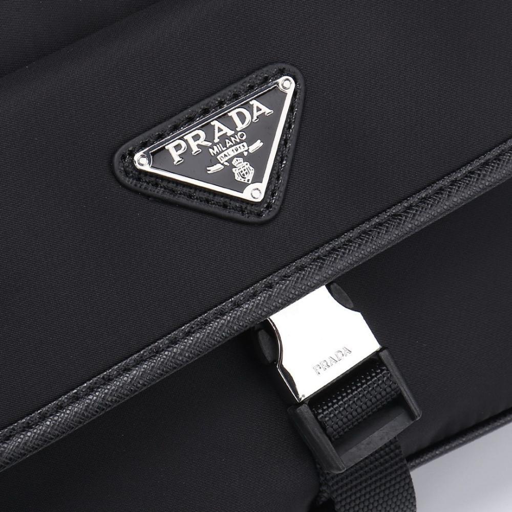 Modern Elegant Nylon Crossbody Bag – Limited Edition