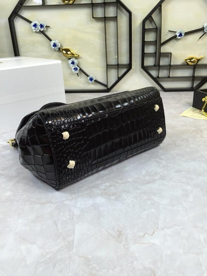 Modern Leather Crossbody Bag – Special Edition