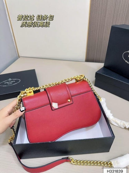 Elegant Shoulder Bag